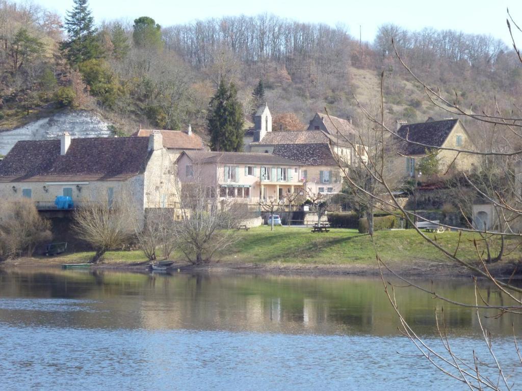 Hotel-Restaurant Cote Rivage Badefols-sur-Dordogne Kültér fotó
