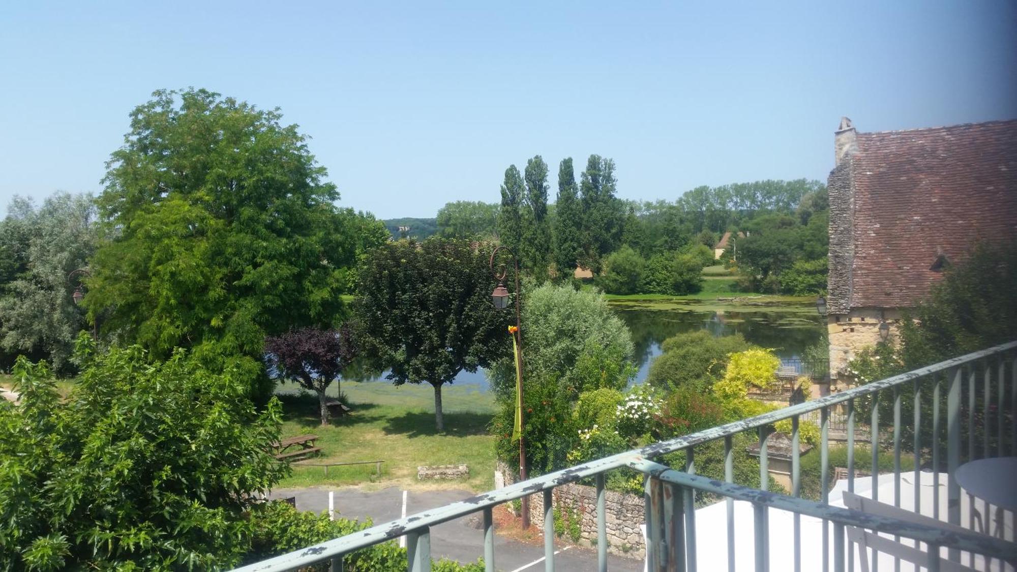 Hotel-Restaurant Cote Rivage Badefols-sur-Dordogne Kültér fotó